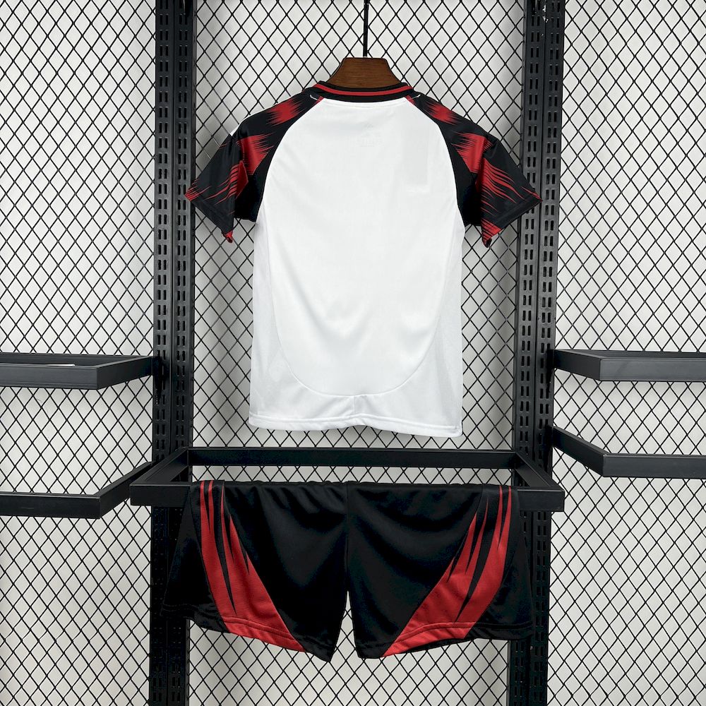 Uniforme Infantil Do Flamengo Para Temporada 2025/26 Visitante