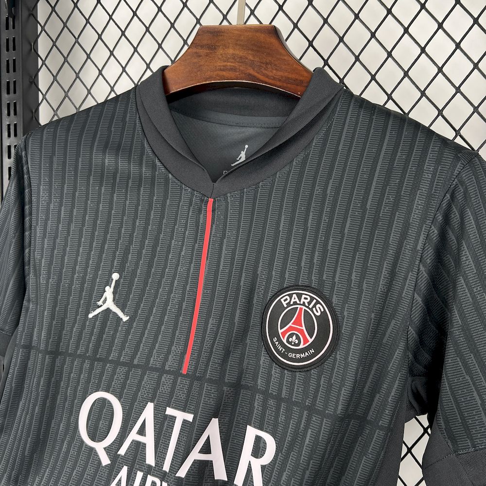 Camisa 4 do Paris Saint-Germain para a temporada 2025/26 (masculina)
