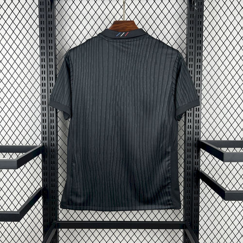 Camisa 4 do Paris Saint-Germain para a temporada 2025/26 (masculina)