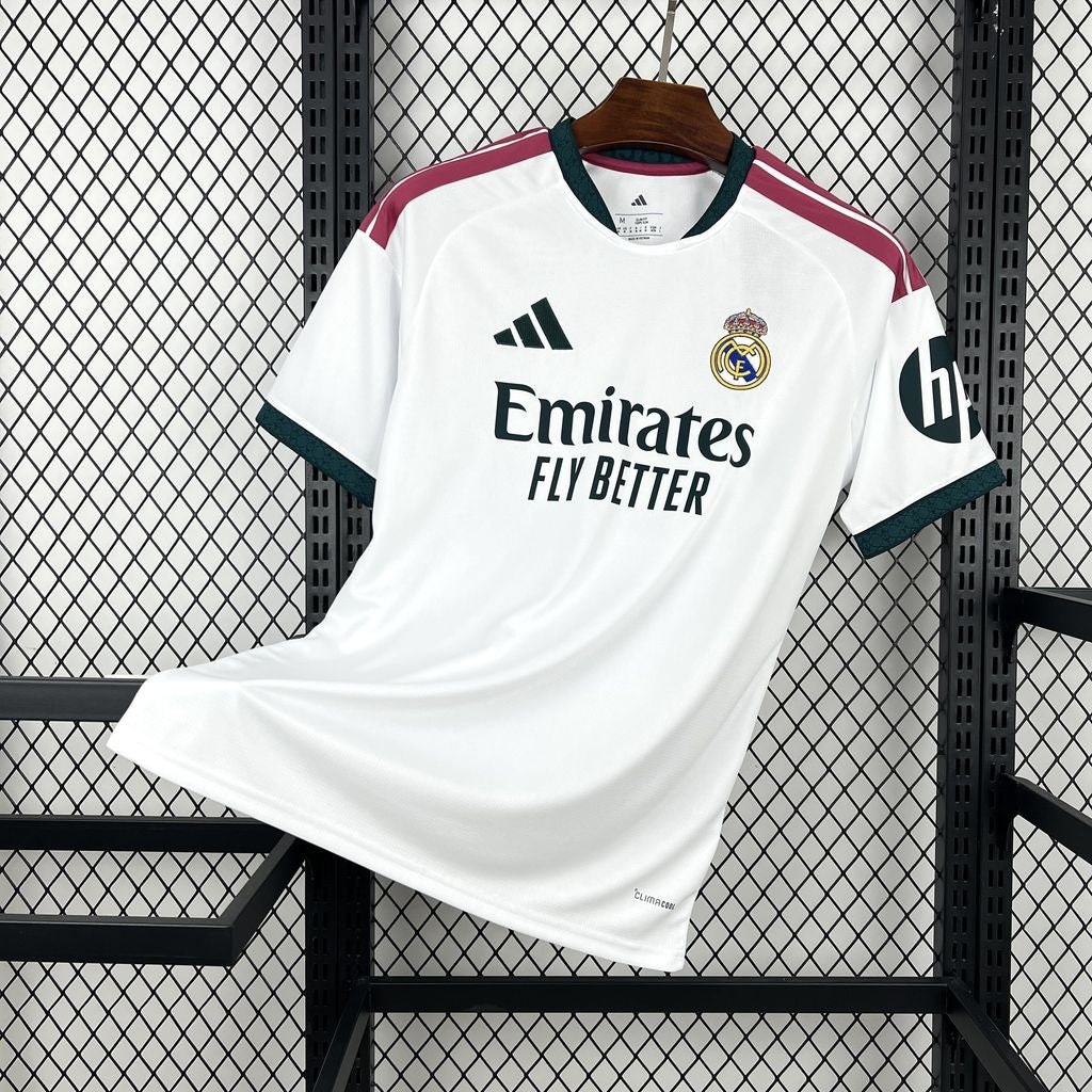 Camisa Real Madrid 2025/26 Torcedor Masculina