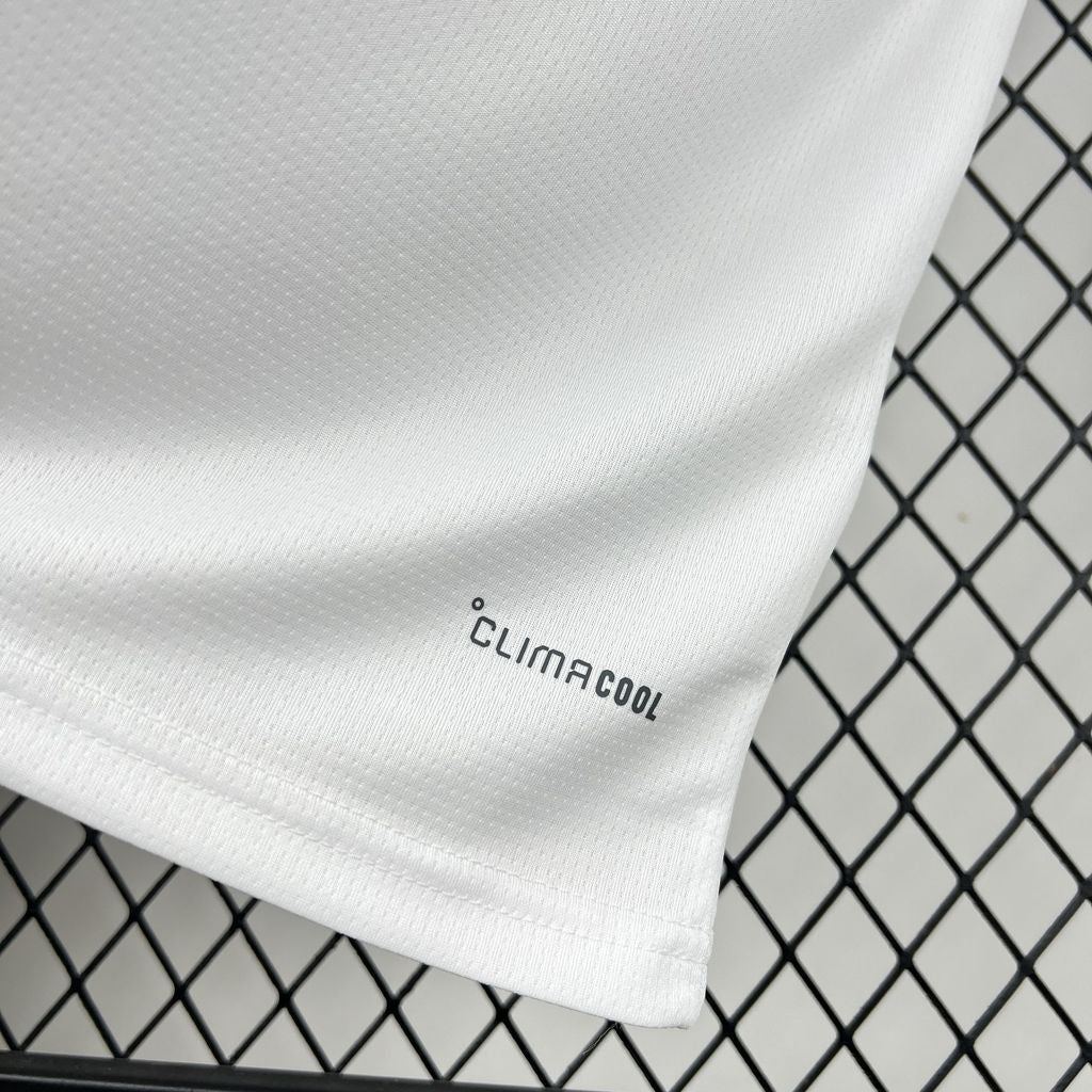 Camisa Real Madrid 2025/26 Torcedor Masculina
