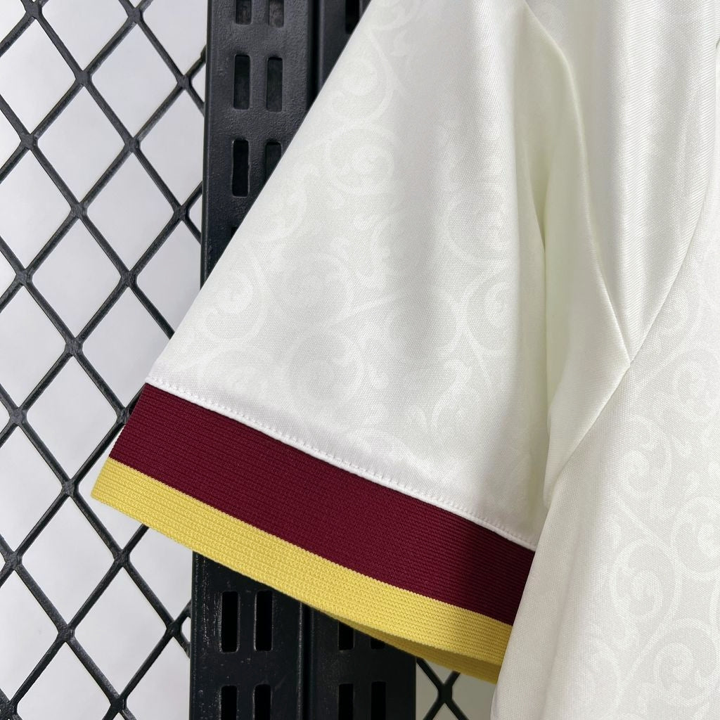Camisa Seleção Espanha II x Quevedo “EL BAIFA” - Copa do Mundo 2026