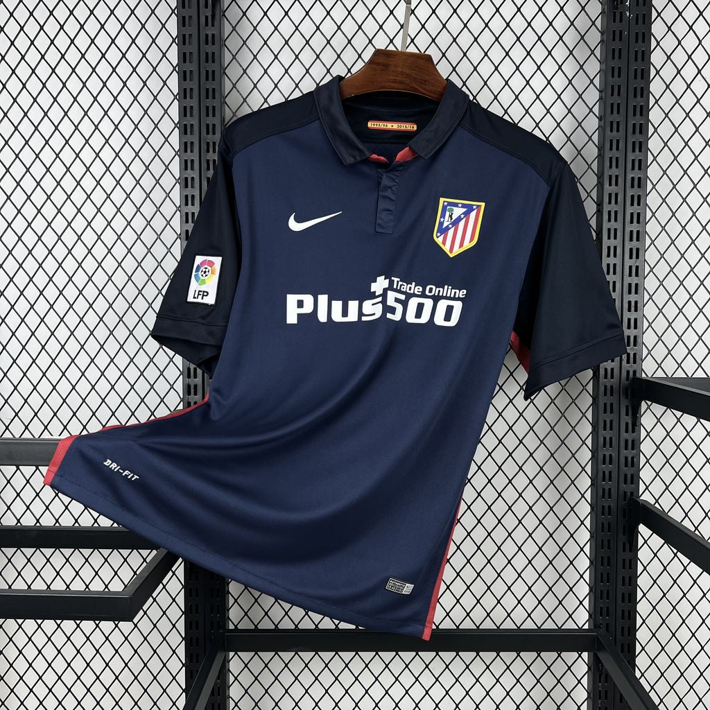 Camisa Retrô Do Atlético De Madrid Para Temporada 2015/16 Visitante