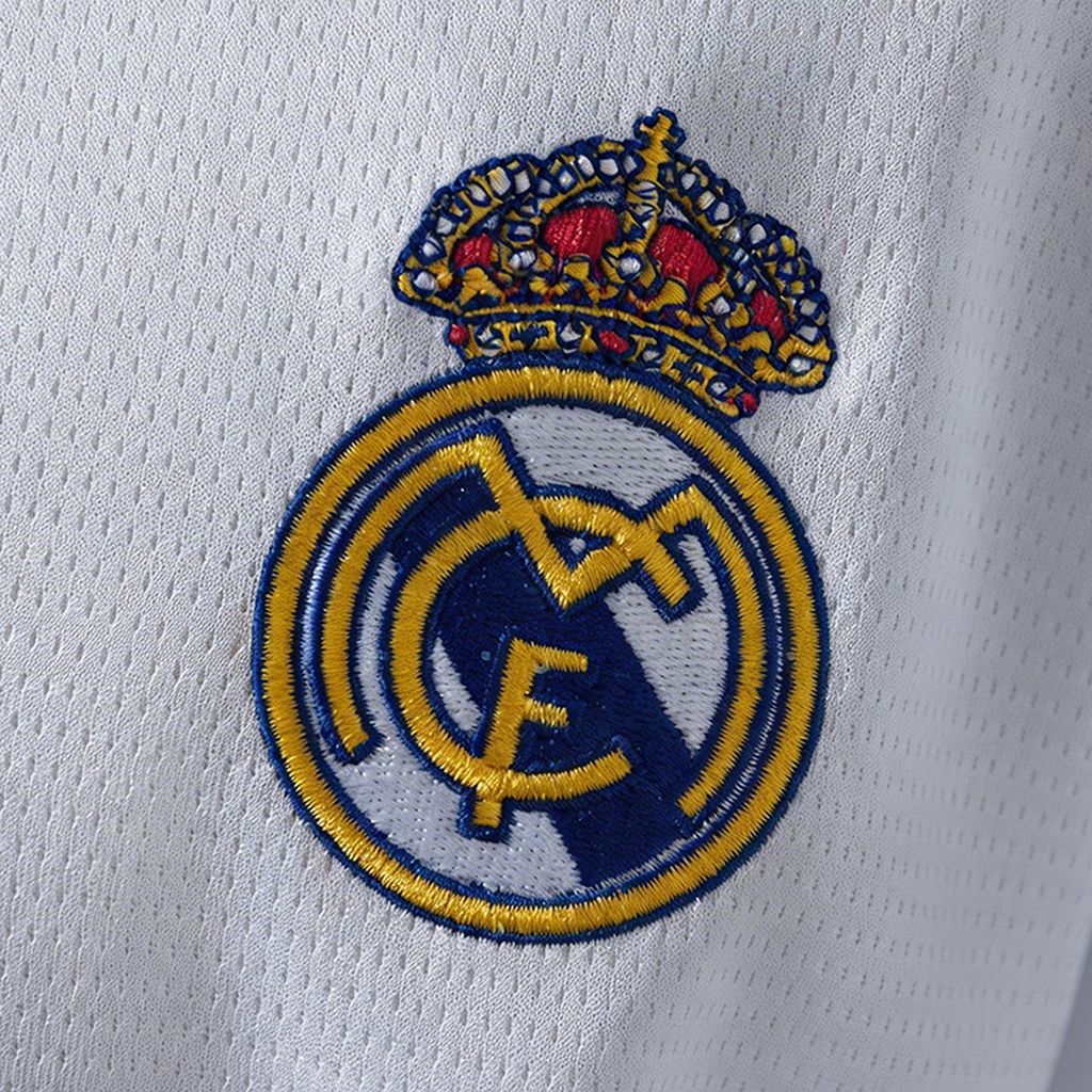 Uniforme Infantil Real Madrid Para Temporada 2025/26