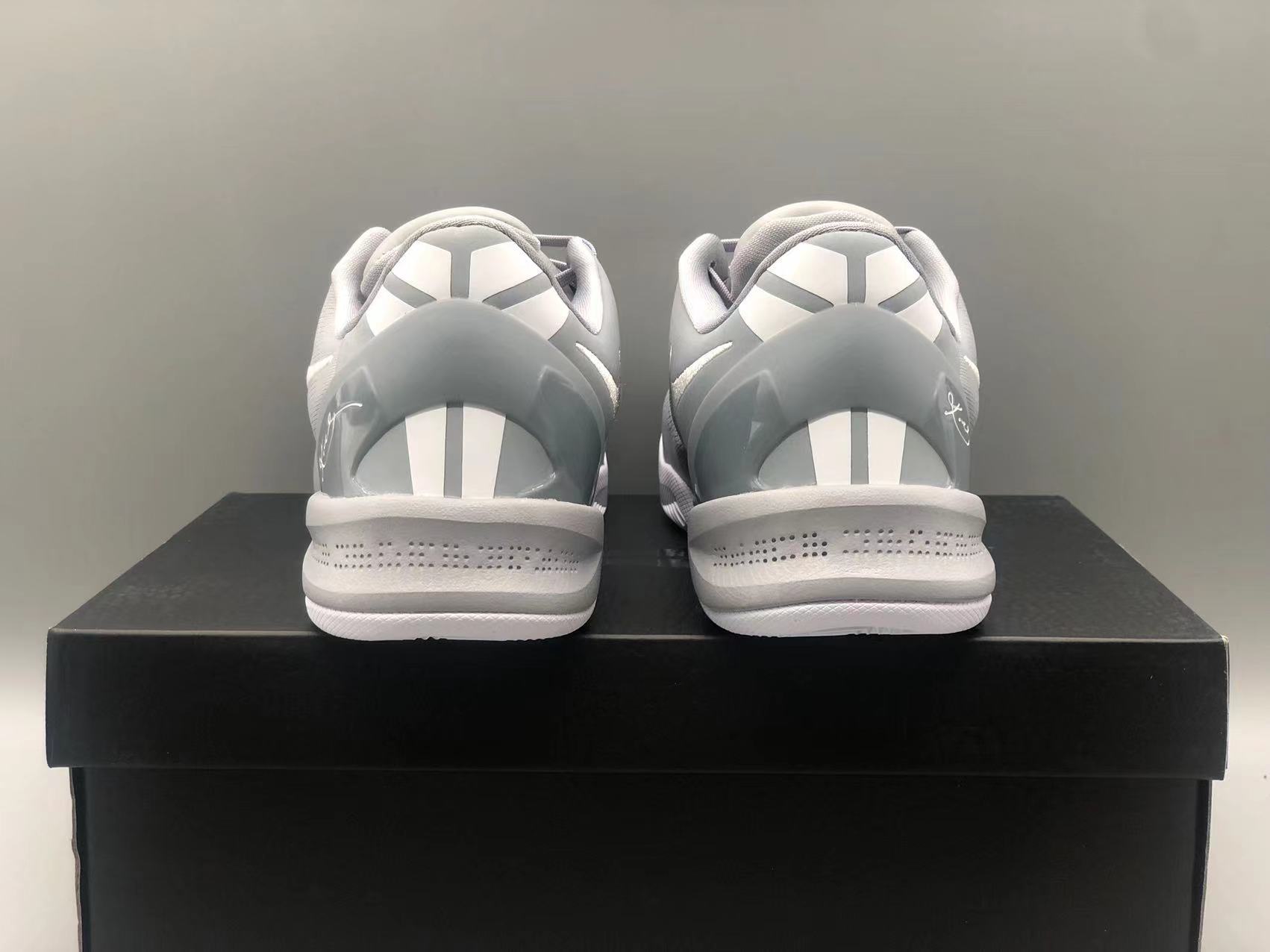 Nike Kobe 8 Protro Wolf Grey