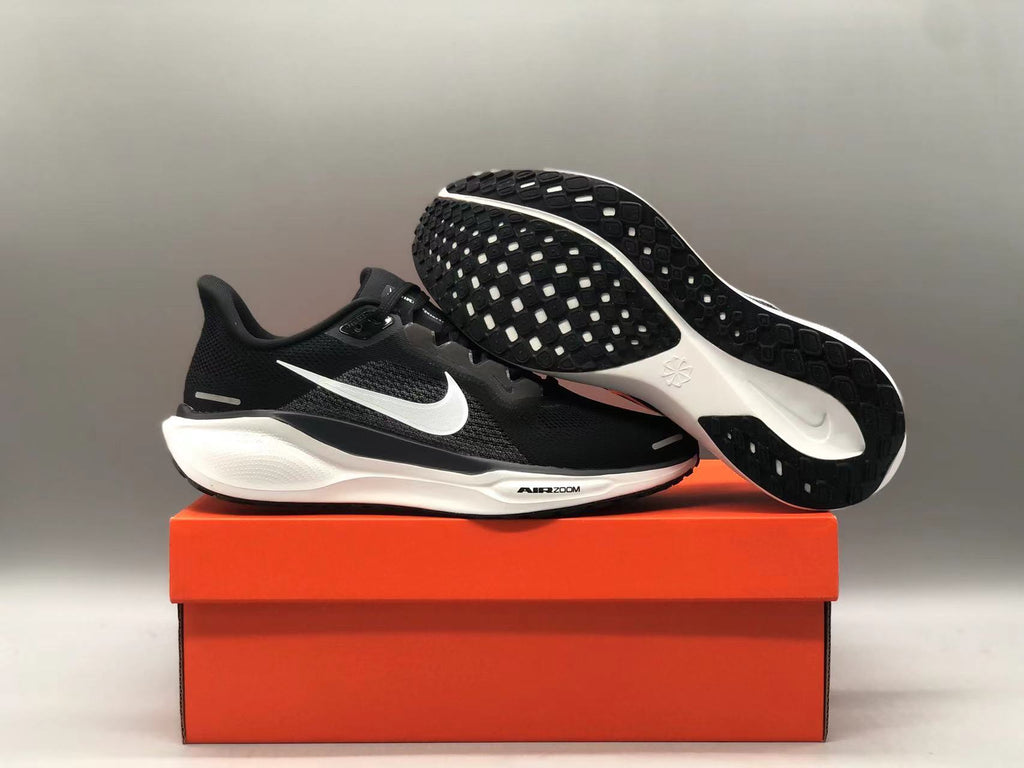 Tênis Nike Pegasus 41 Preto e Branco