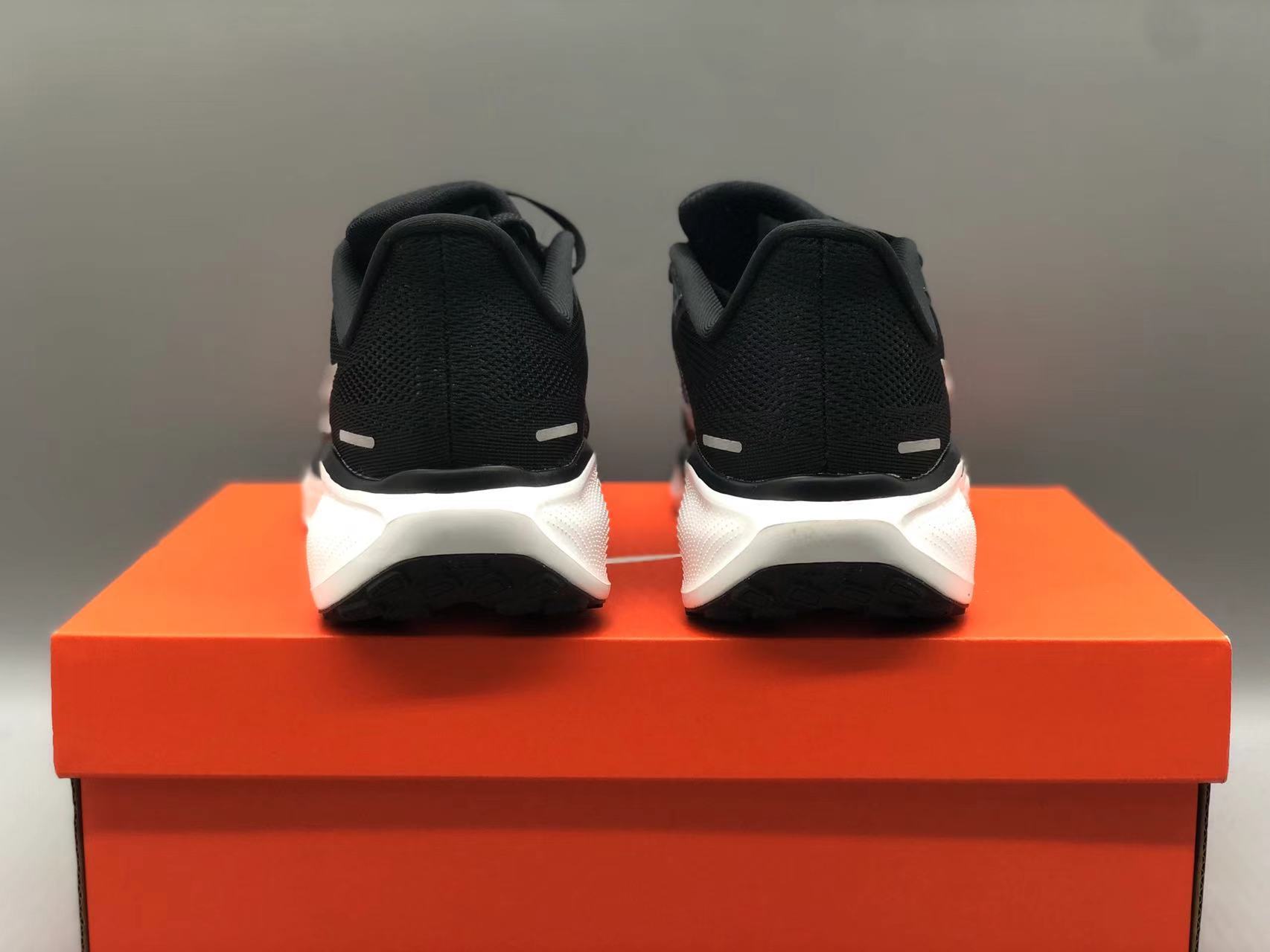 Tênis Nike Pegasus 41 Preto e Branco